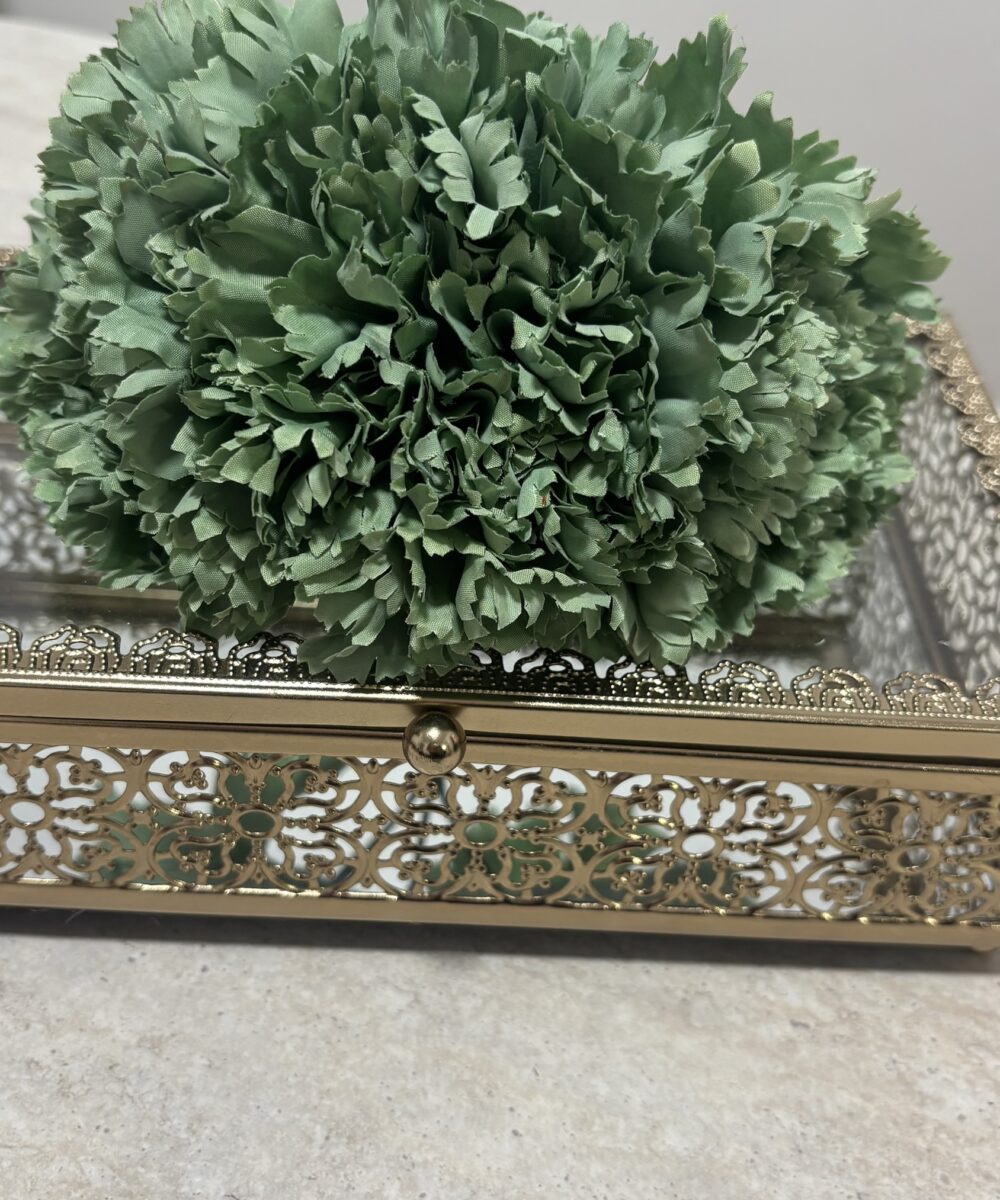 Ramillete de  claveles verde